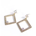 AROS STRASS FORMA ROMBO CON DETALLE PIEDRAS