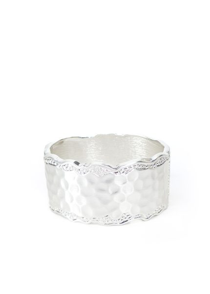 PULSERA ANCHA RIGIDA BORDE IRREGULAR Y TEXTURADO