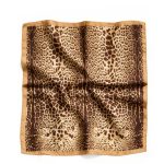 PAÑUELO ANIMAL PRINT LEOPARDO 70 X 70 CM